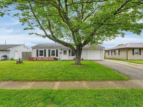 4th image of 182 Indianhead Dr