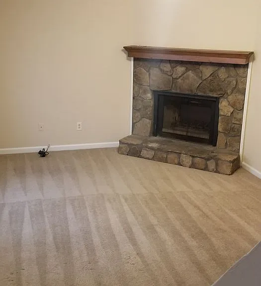3526 Hopkins Ct — Photo 3