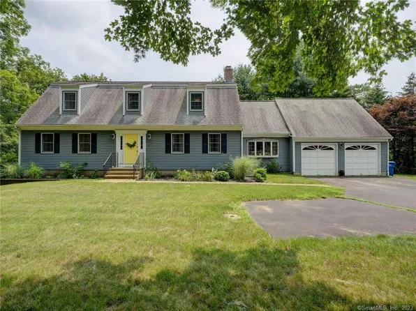 59 Spruce Street, North Branford, CT 06472