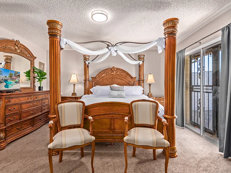 1010 E Wescott Dr — Photo 11