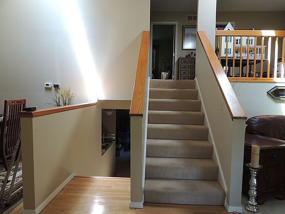 4th image of 217 Hartway Ct