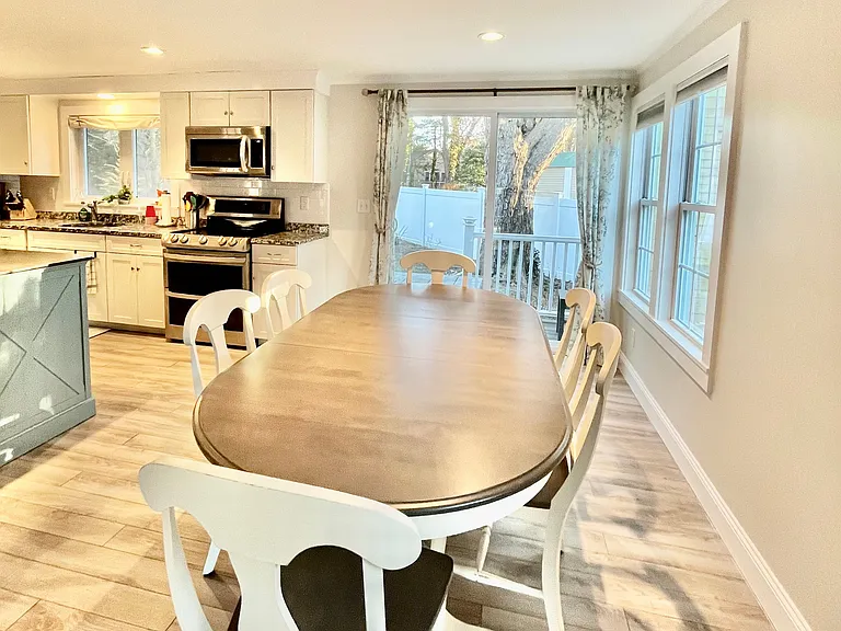 6 Richards Way — Photo 6
