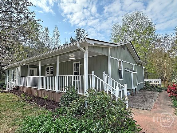 2nd image of 1104 Farm Road