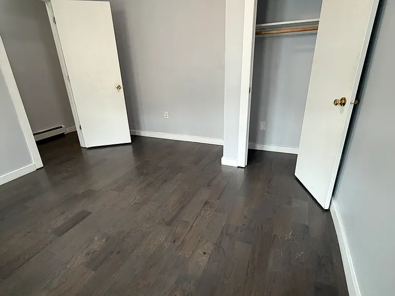29 Bartholdi Ave #1A — Photo 4