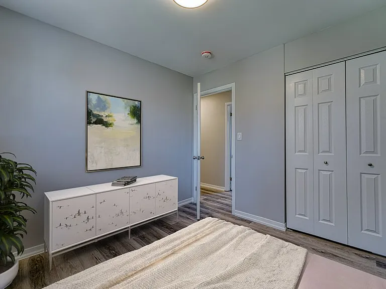 795 Aylmer Cres #1 — Photo 12