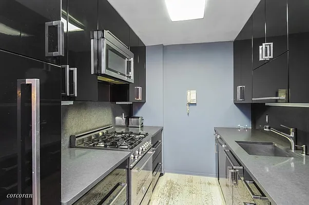 Sold by Corcoran | media 3