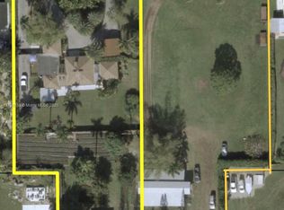 18350 SW 214th St, Miami, FL 33187