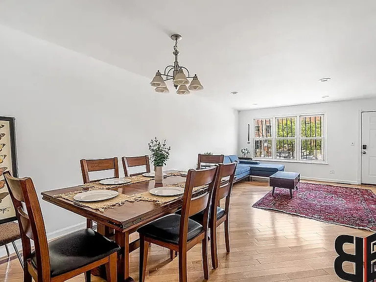 496 Lexington Ave #Penthouse 1 — Photo 2