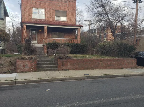 2308 Ainger Pl SE, Washington, DC 20020