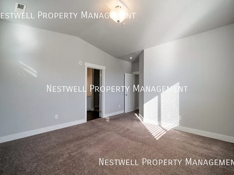 762 N 260 W #LL304 — Photo 7