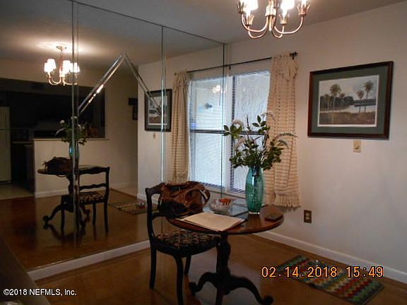 3rd image of 8526 Pineverde Ln