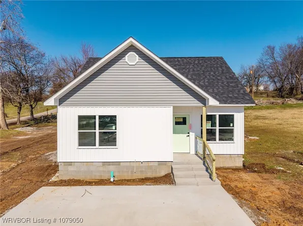 1905 Pryor Ave, Fort Smith, AR 72904