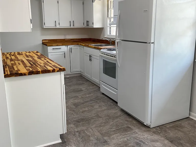 6343 Thom Rd — Photo 9