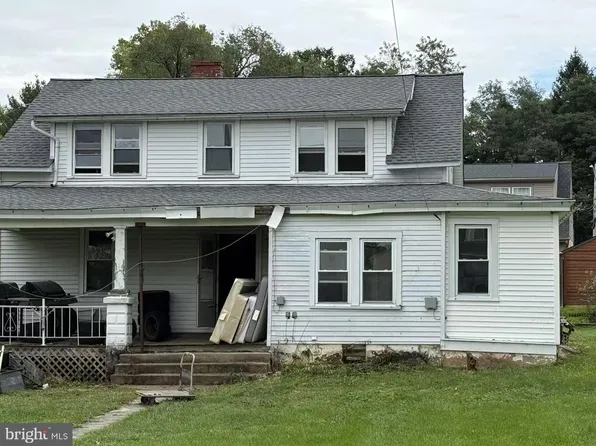124 E Walnut St, Ephrata, PA 17522