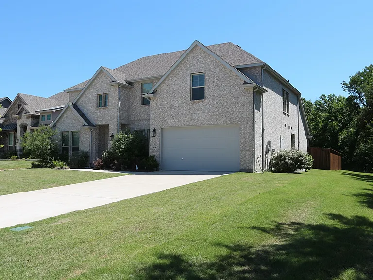 4100 Darlington Way — Photo 1