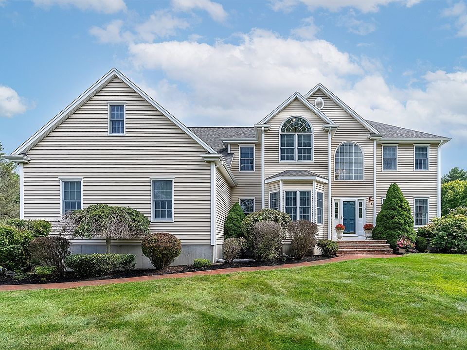 1st image of 16 Ridgeview Ln