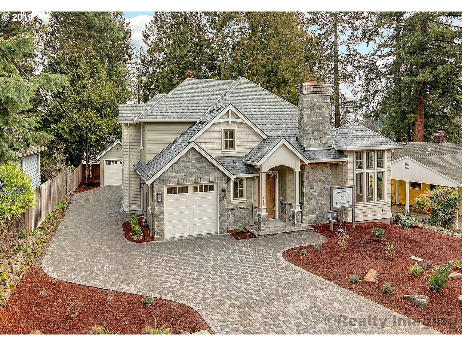 157 6th St photo 1