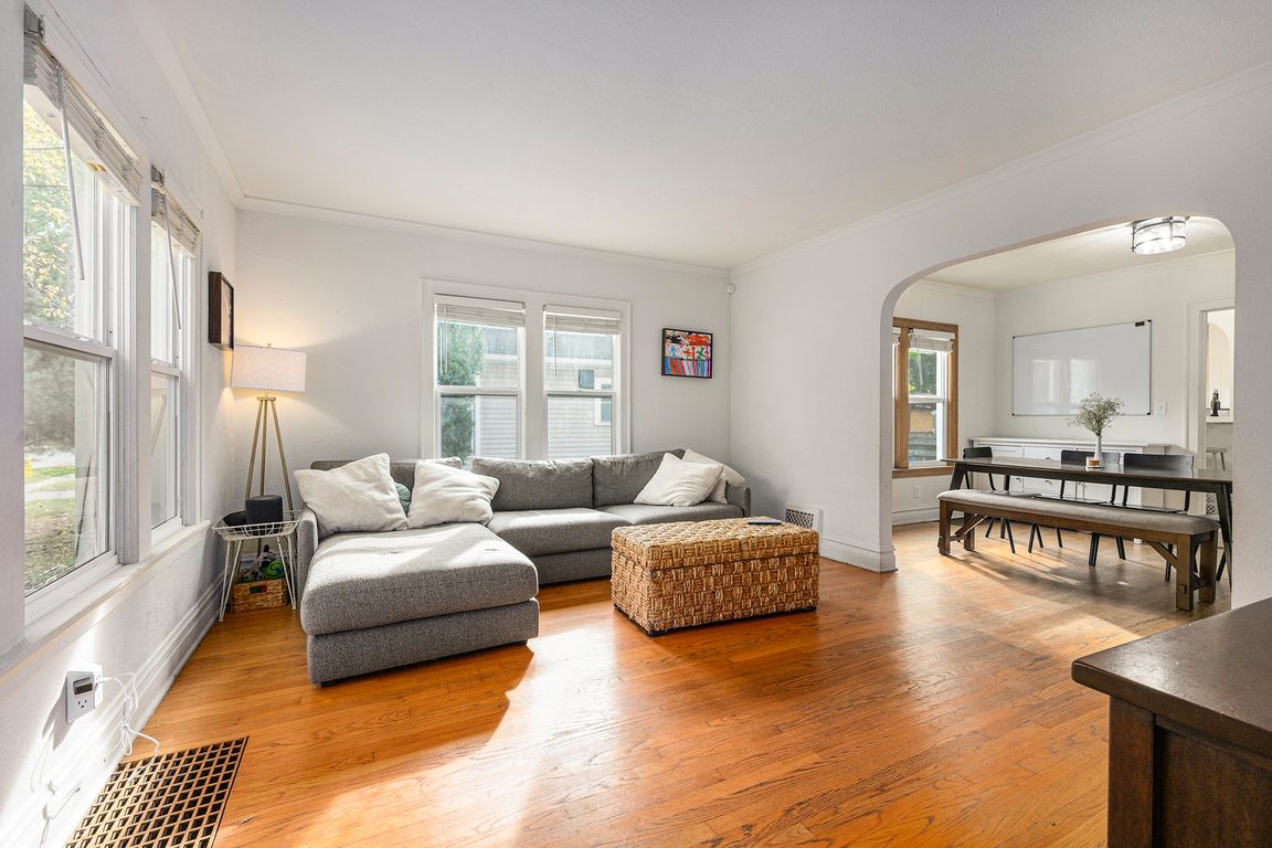 next background image