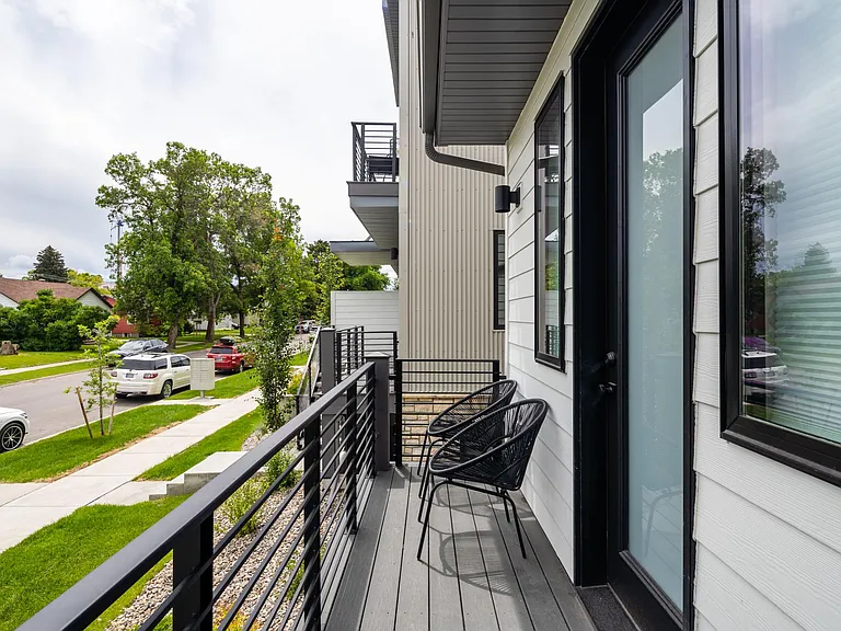 491 N Willson Ave — Photo 23