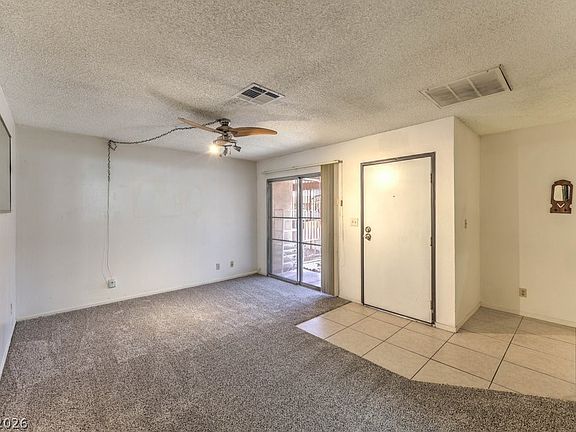 4th image of 425 N Lamb Blvd APT A