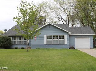 222 S Dayton Ave, Parkers Prairie, MN 56361