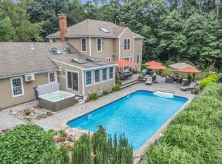 72 Stage Coach Rd, North Andover, MA 01845