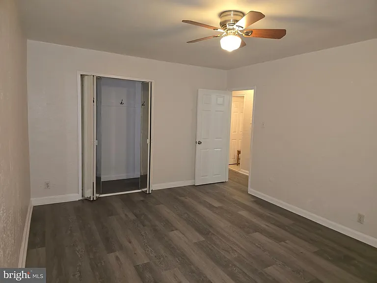 6135 Old York Rd #1/2-1 — Photo 11