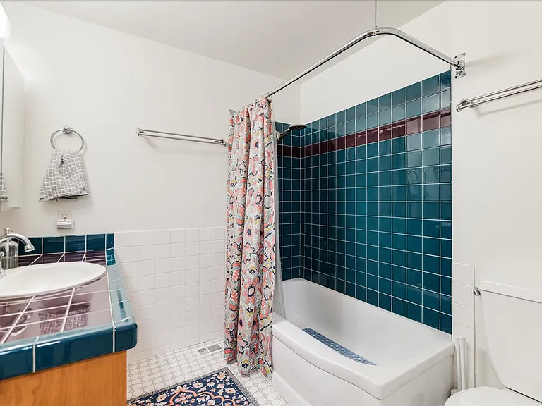 6935 SW Taylors Ferry Rd — Photo 28