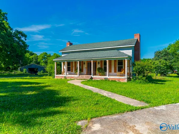 319 Coulter Dr #A, New Market, AL 35761