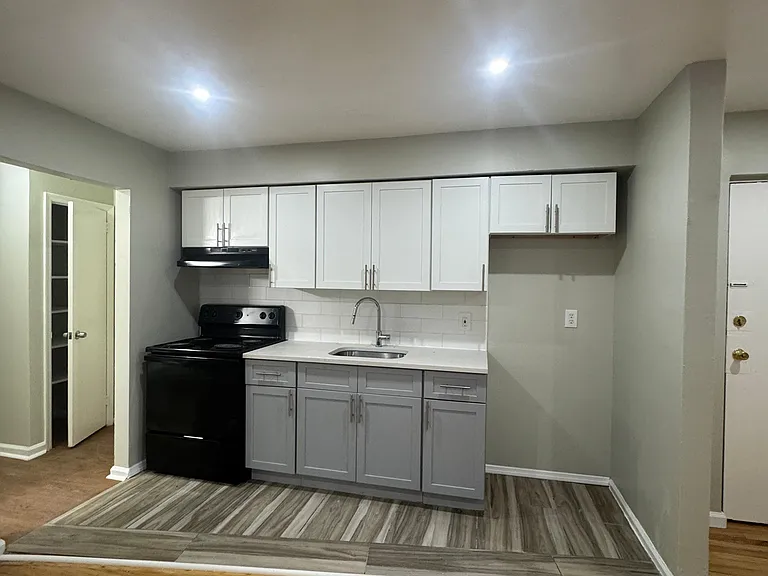270 Stuyvesant Ave #1A — Photo 1
