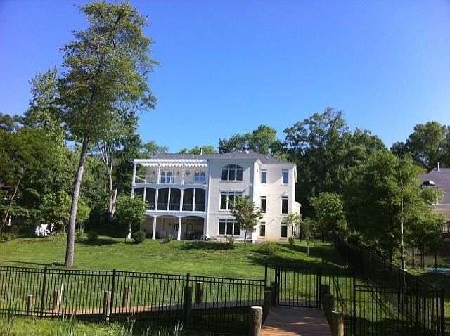 1st image of 3213 Woodland Ln