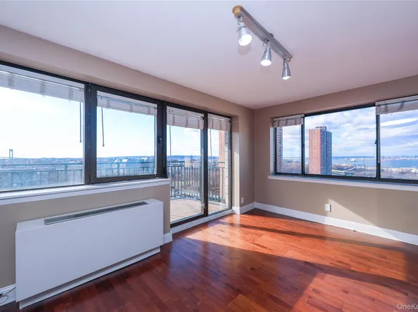 420 64th Street #11B, Brooklyn, NY 11220