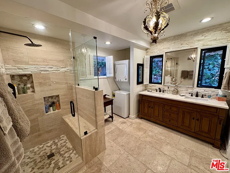 7756 Torreyson Dr #A — Photo 16
