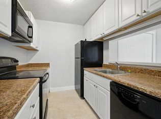 4281 W Mcnab Rd #16, Pompano Beach, FL 33069