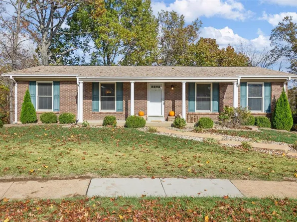 43 Brookwood Dr, Fenton, MO 63026