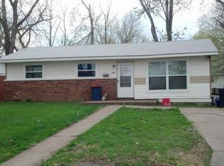 304 S Crestview Ln, Carbondale, IL 62901