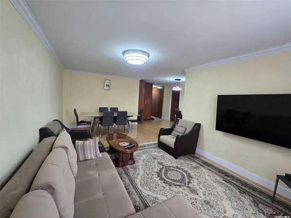 108-49 63rd Avenue image 4 of 13