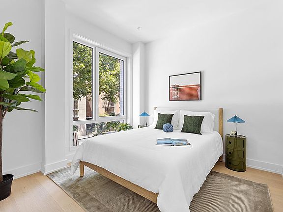 5th image of 87 Irving Pl #3C