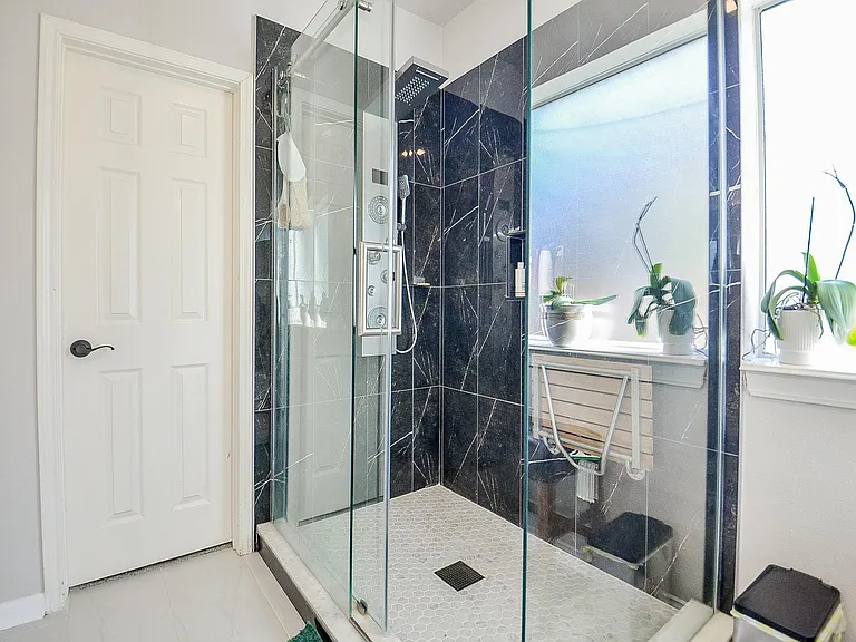 3115 Sachse Ct — Photo 18