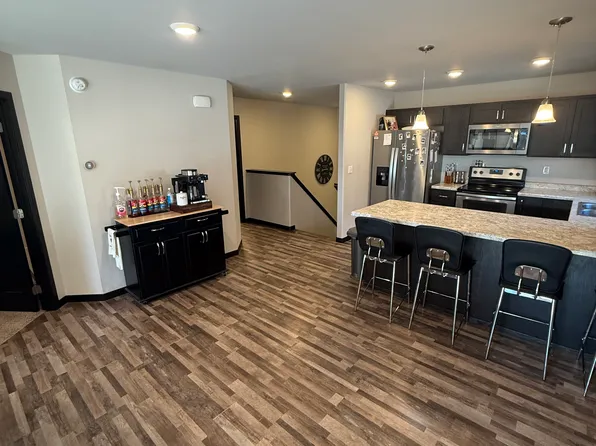 137 Pine Ave, Mapleton, ND 58059