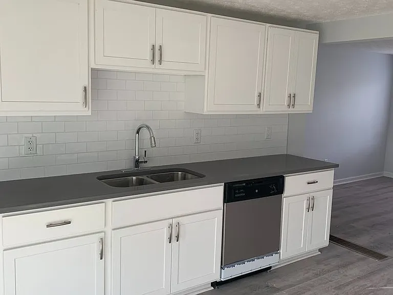 1818 Holburn Ave — Photo 4