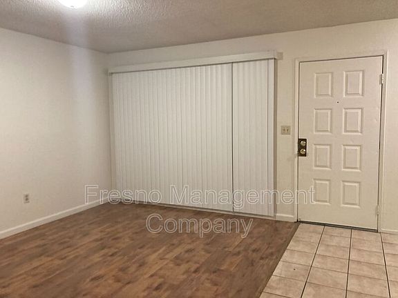 2nd image of 2318 N Angus St #111