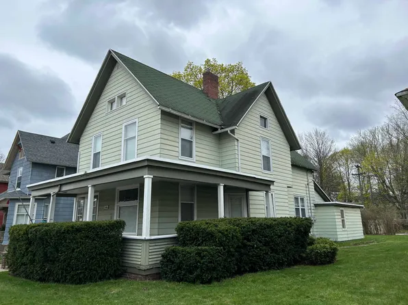 546 Lyon St NE, Grand Rapids, MI