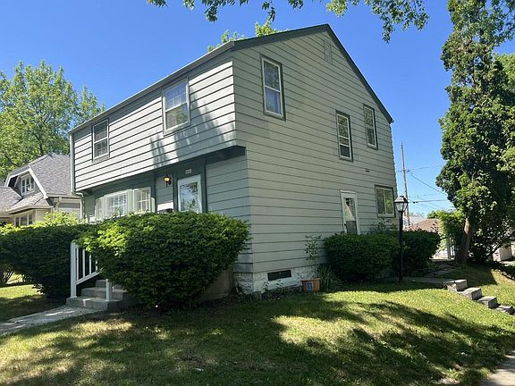 3rd image of 6402 W Girard AVENUE