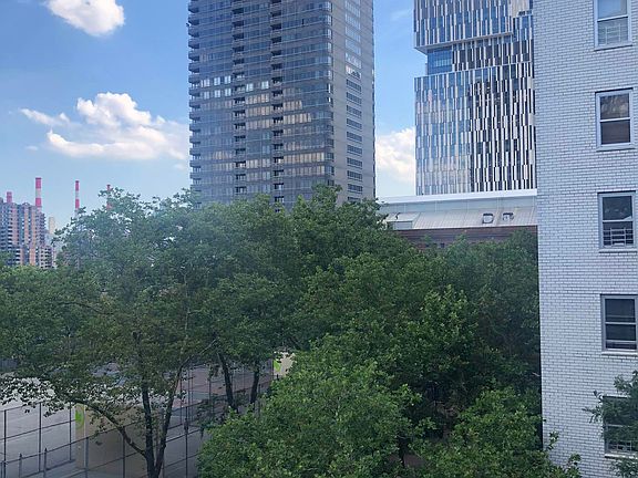 5th image of 517 E 77th St APT 5-P