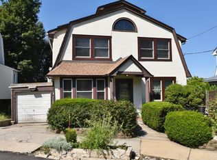 55 Fort Hill Cir, Staten Island, NY 10301