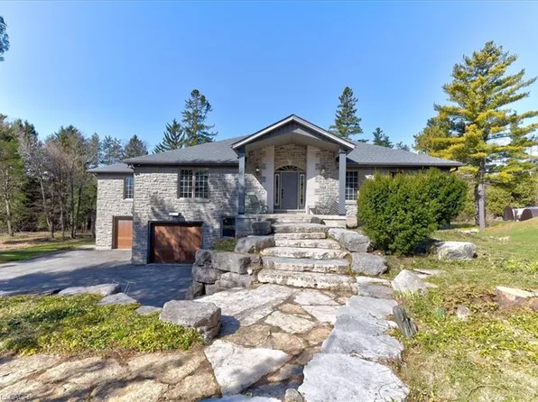 20 Grandy Ln, Cambridge, ON N1R 8K2