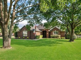102 Sunset Cir, Shady Shores, TX 76208