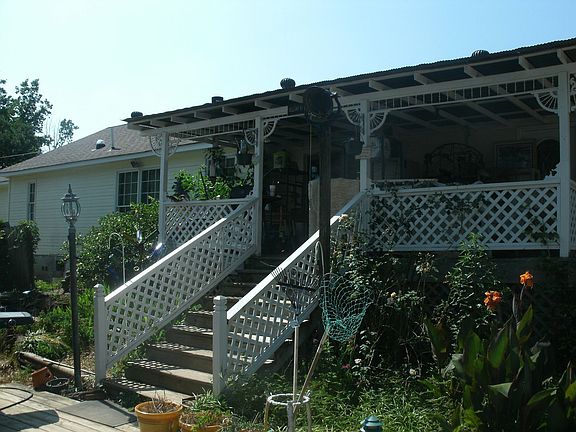 Deck off the back!!!