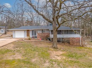 1 Nokomis Dr, Cherokee Village, AR 72529
